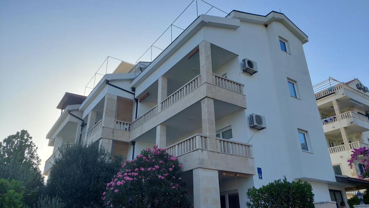 Apartments Eti Bol Exterior foto